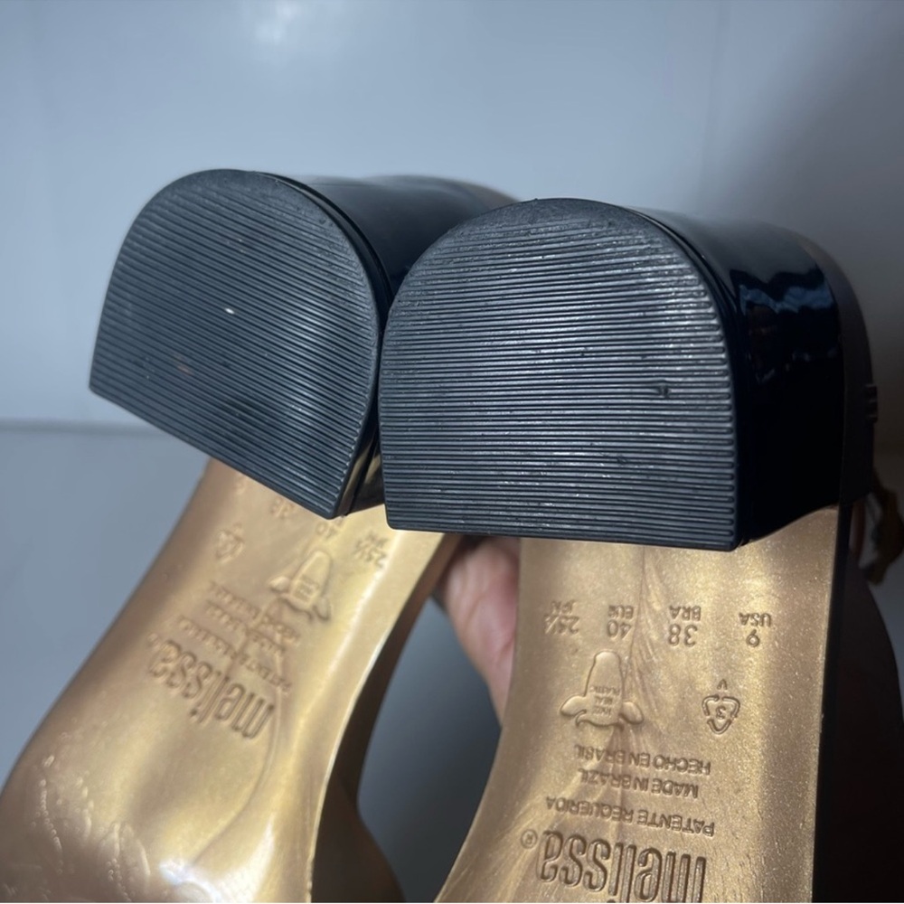 Melissa Elegant Gold and Black Heels - Picture 13 of 16